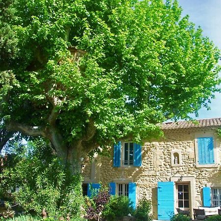 Готель Les Volets Bleus Provence Салон-де-Прованс Екстер'єр фото